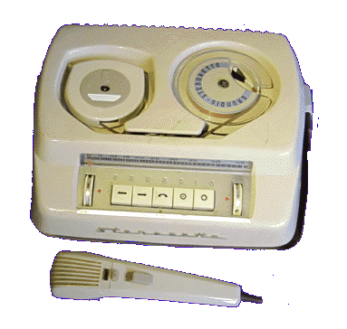 Picture of Stenorette with cassette and microphone